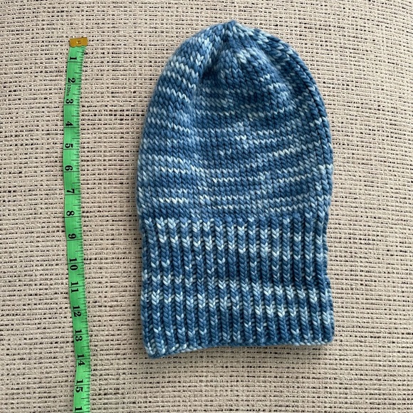 Hand made Blue Merino Wool Beanie - Picture 6 of 6